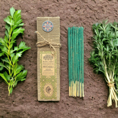 Rytualna żywica na patyku - Paczula | Sklep Kardamon | Aromaterapia | Relax | Medytacja Rytualna żywica na patyku - Paczula | Sklep Kardamon | Aromaterapia | Relax | Medytacja