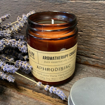 Sojowa Świeca Afrodyzjak Kardamon - Olejki Paczuli i Ylang-Ylang Sojowa Świeca Afrodyzjak Kardamon - Olejki Paczuli i Ylang-Ylang